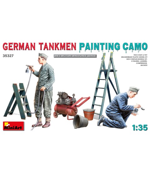 German Tankmen Painting Camo 1/35